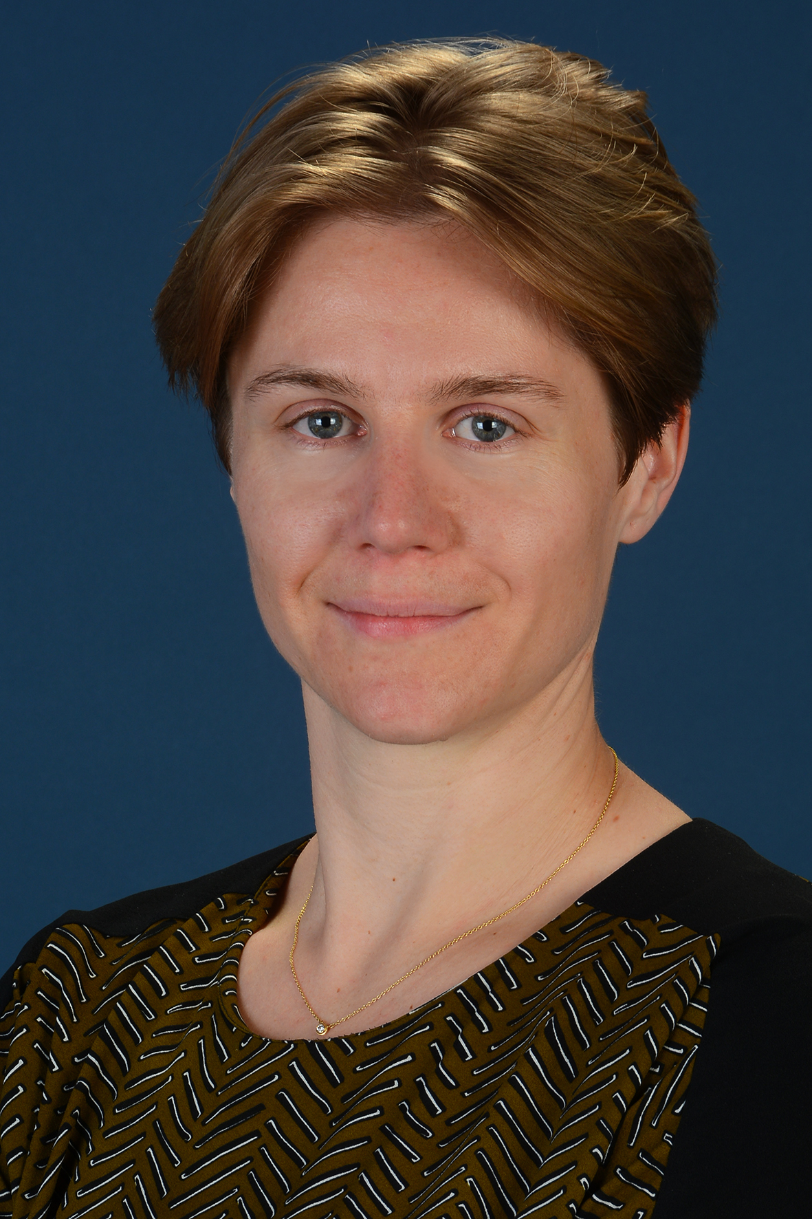 Jade Frisch, German to English translator Berlin